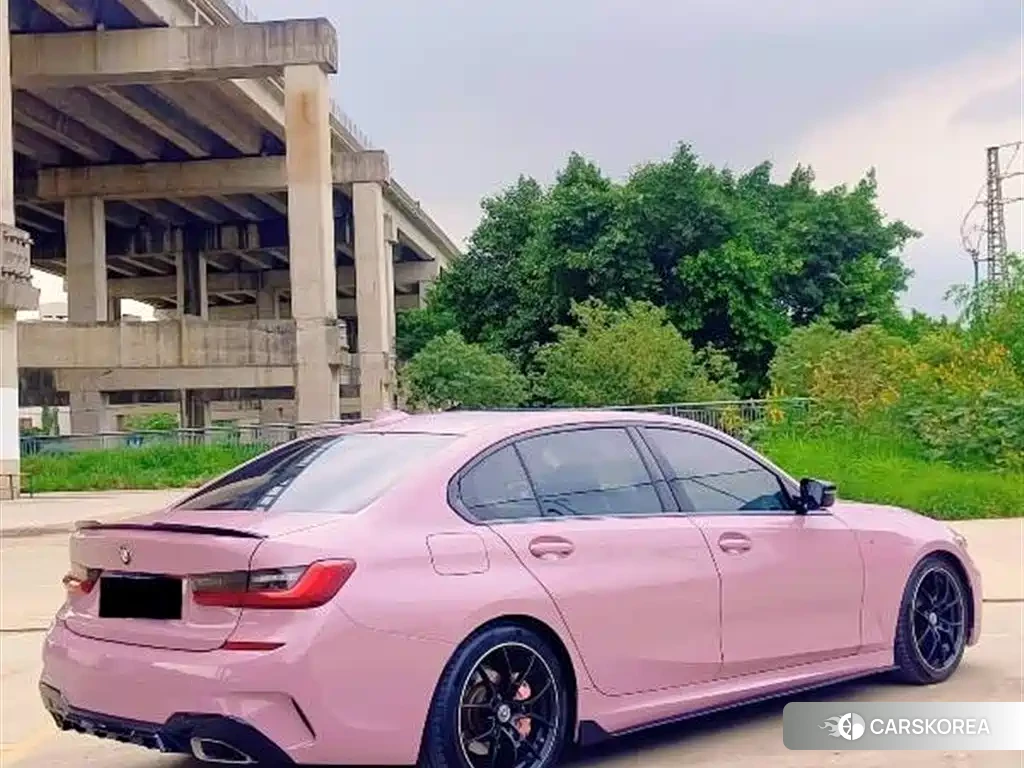 BMW 3 series 2022 Red/purple из Китая, фото 2