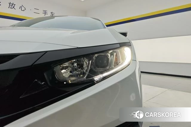 Honda Civic id 4212321 из Китая 9