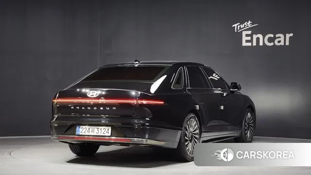 Hyundai Grandeur (GN7) id 3524096 из Кореи 12