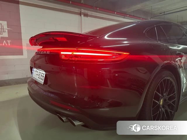 Porsche Panamera (971) 2018 Черный из Кореи, фото 2
