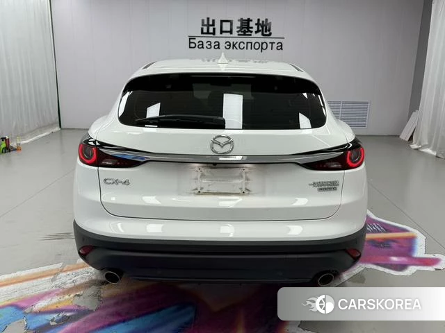 Mazda CX-4 2022 Белый из Китая, фото 2