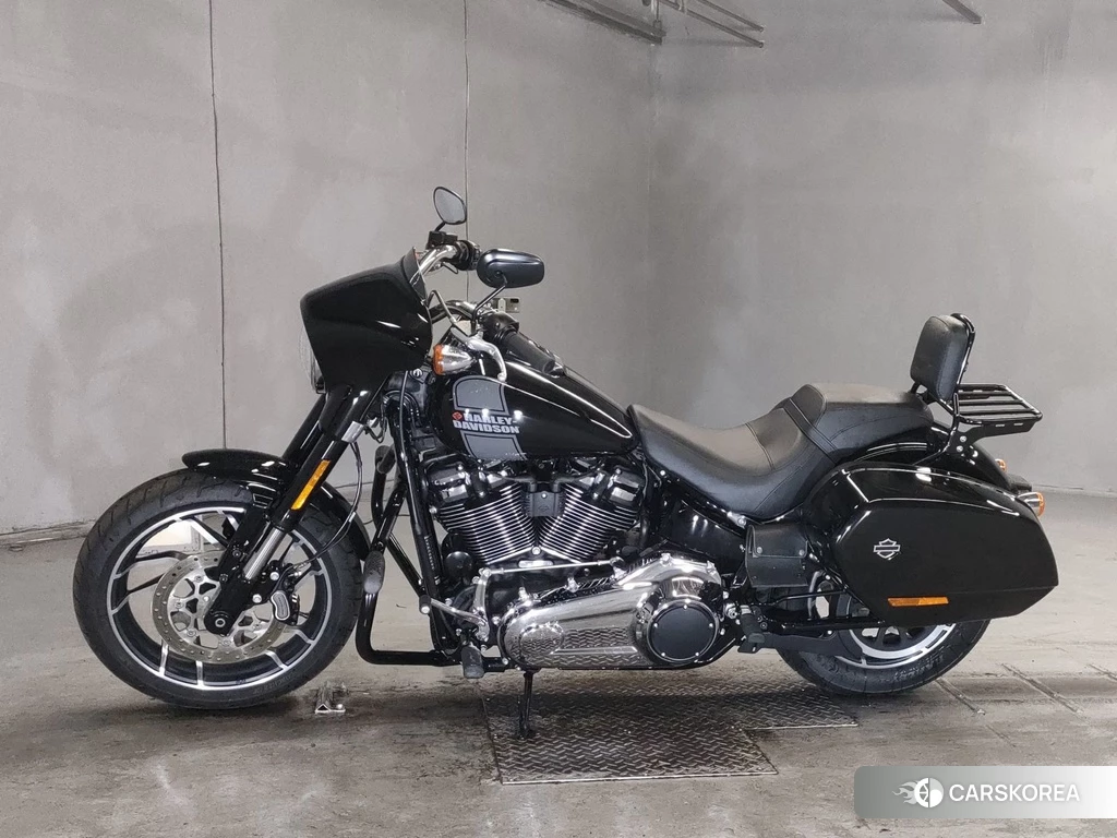 Проданный Harley-Davidson Softail Sport Glide FLSB1750 2022 из Японии, фото 2