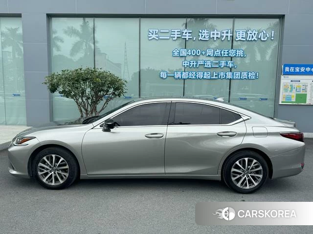 Lexus ES 2023 Другой из Китая, фото 4