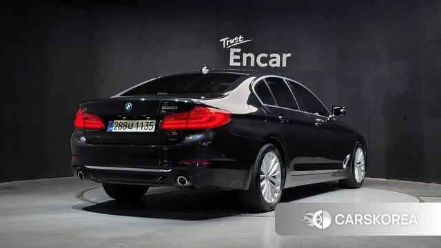 BMW 5 Series (G30) id 3866537 из Кореи 12