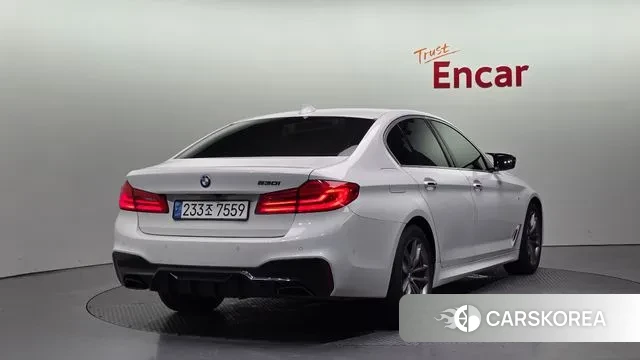 BMW 5 Series (G30) id 3239241 из Кореи 12