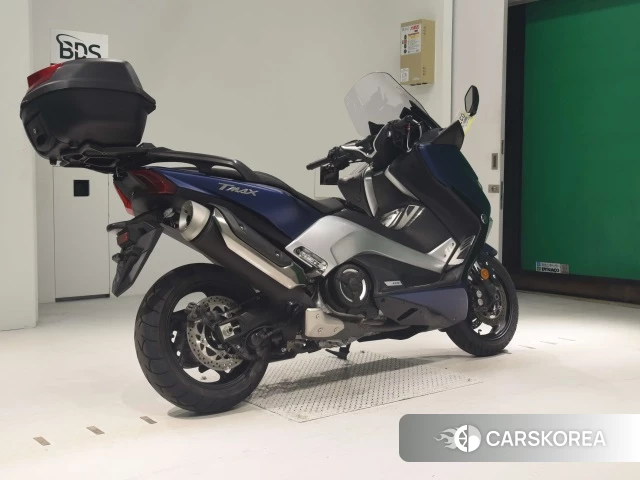 Проданный Yamaha T-MAX 530 DX 2017 из Японии