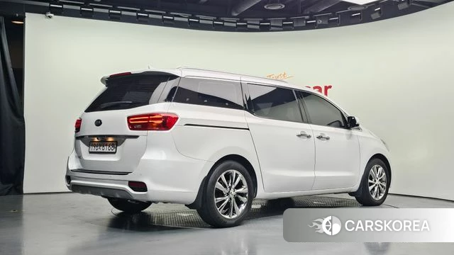 Kia The New Carnival id 4625581 из Кореи 12