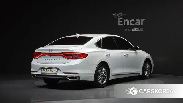 Hyundai Grandeur IG id 3636514 из Кореи 12