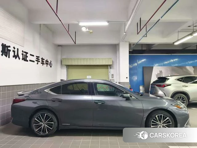 Lexus ES id 4291462 из Китая 12