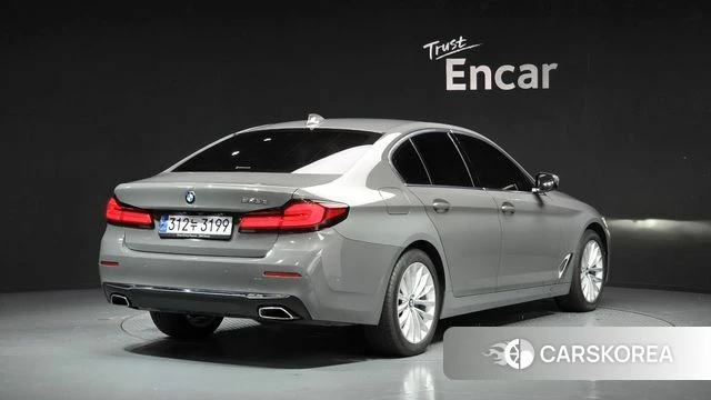 BMW 5 Series (G30) id 4562452 из Кореи 12
