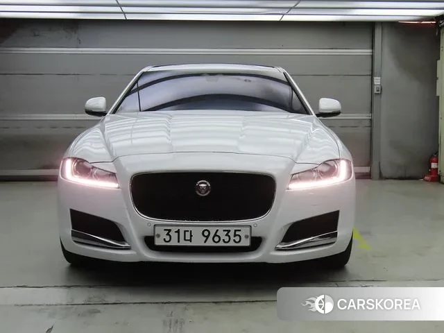Jaguar XF (X260) id 3210078 из Кореи 12