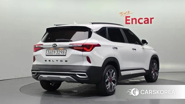 Kia Seltos id 4551046 из Кореи 12