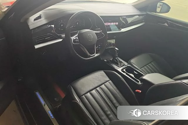 Volkswagen Passat PHEV id 4272271 из Китая 9
