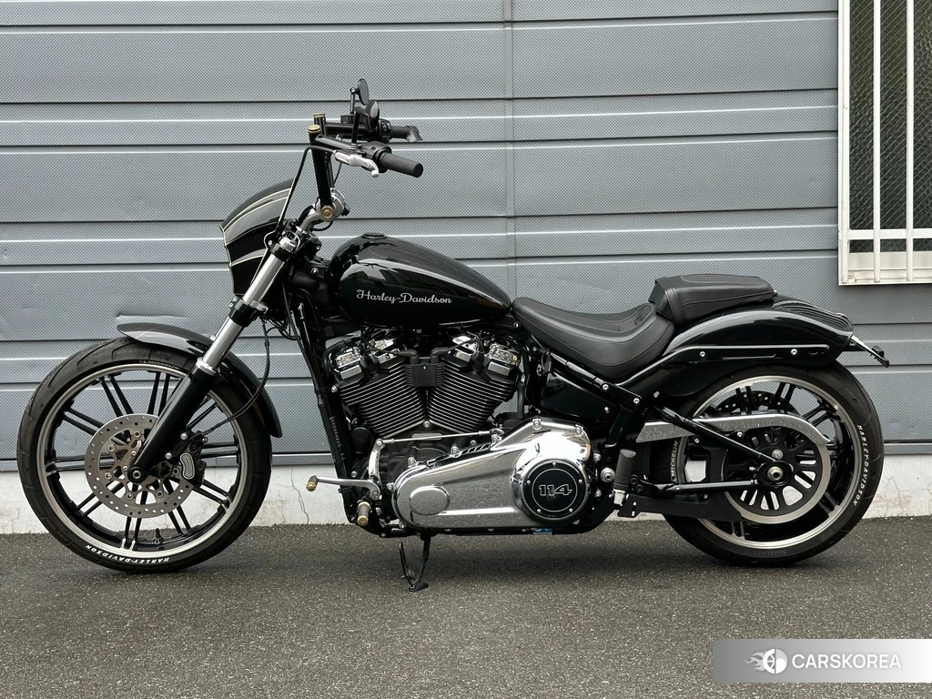 Проданный Harley-Davidson Softail Breakout FXBRS1868 2020 из Японии, фото 2