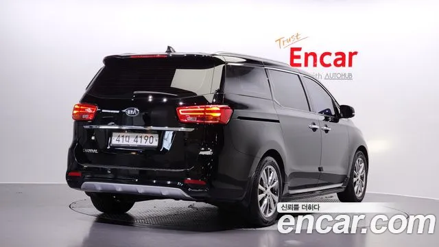 Kia The New Carnival id 2504464 из Кореи 12