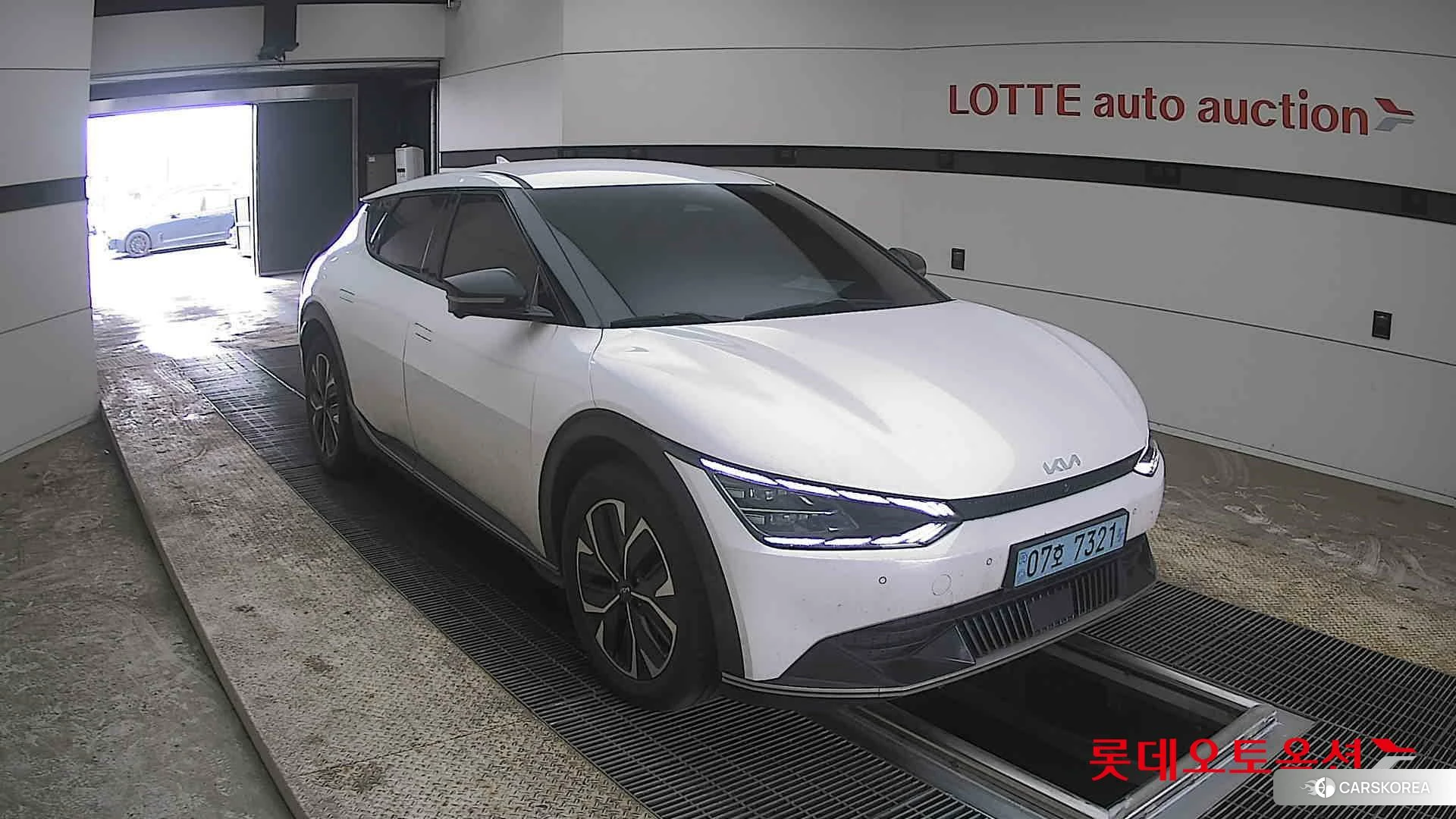Kia EV6 id 3888405 из Кореи 12