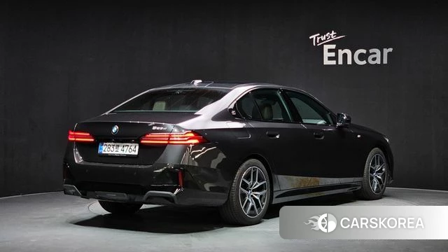 BMW 5 Series (G60) id 4462306 из Кореи 12
