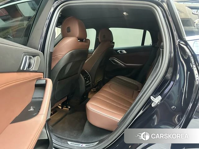 BMW X6 2021 Черный из Китая, фото 2