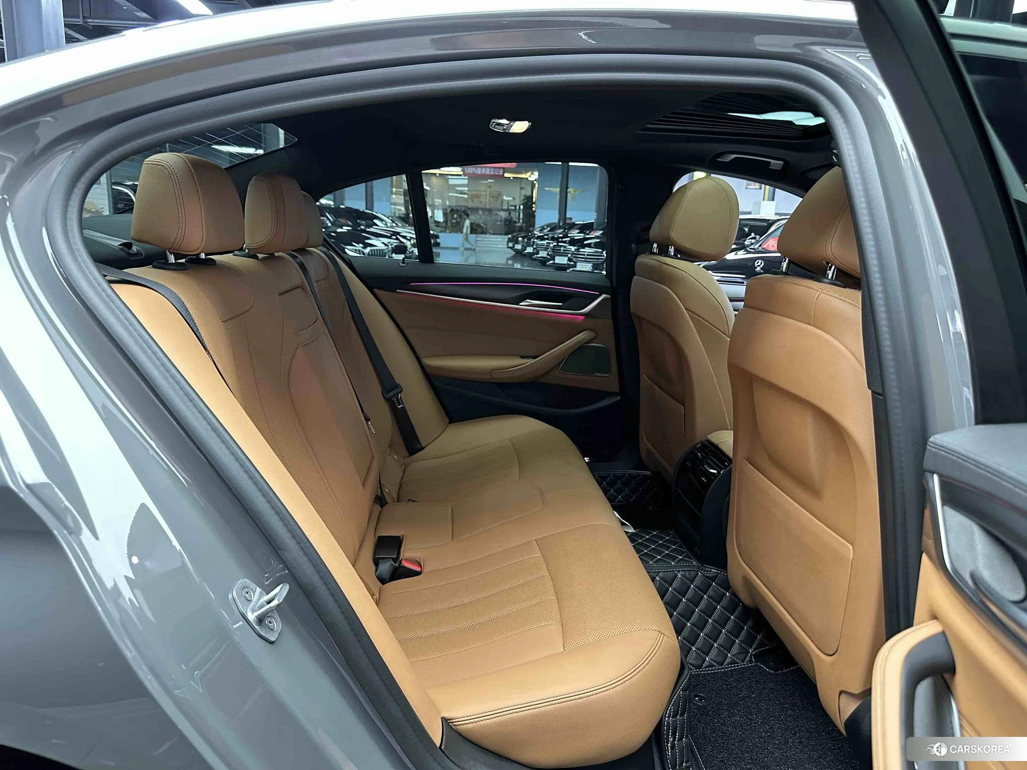 BMW 5 series (imported) 2020 Темно-серый из Китая, фото 2