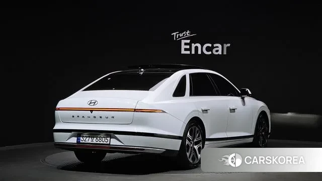 Hyundai Grandeur (GN7) id 3348049 из Кореи 12