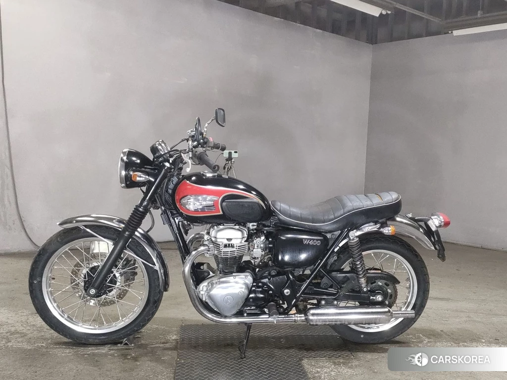 Проданный Kawasaki W400 2011 из Японии