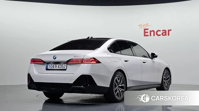 BMW 5 Series (G60) id 3914672 из Кореи 12