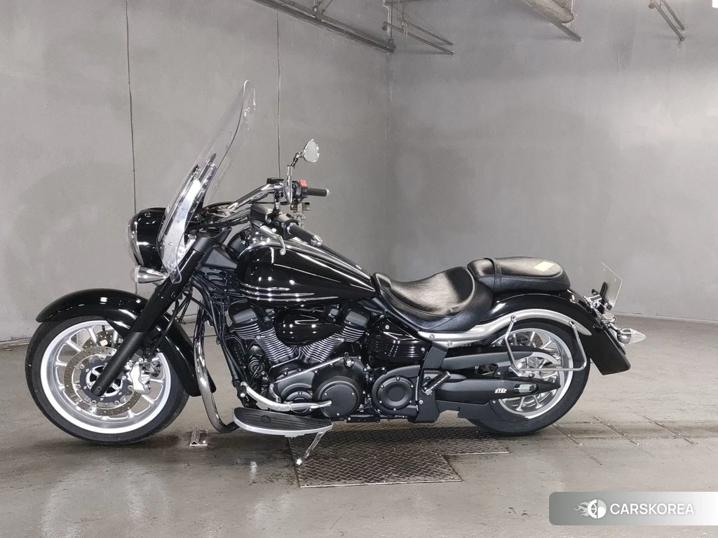 Проданный Yamaha XV1900A MIDNIGHT STAR 2017 из Японии