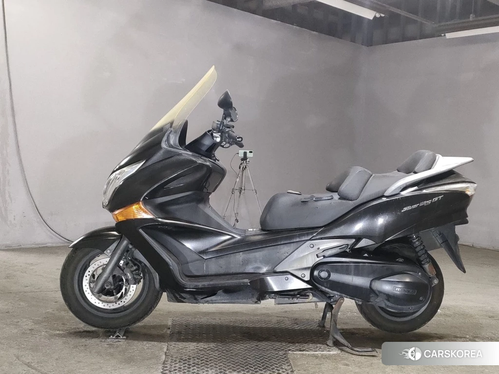 Проданный Honda SILVER WING 400 GT 2013 из Японии, фото 2