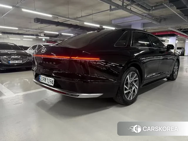 Hyundai Grandeur Hybrid (GN7) id 3410800 из Кореи 12