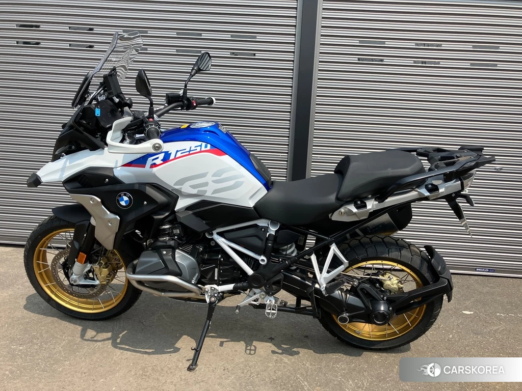 Проданный BMW R1250GS 2019 из Японии