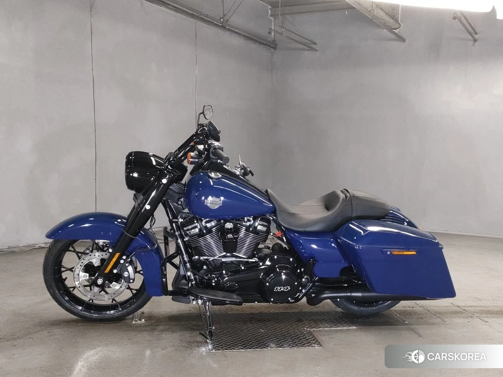 Проданный Harley-Davidson Road King FLHRXS1870 2023 из Японии, фото 2