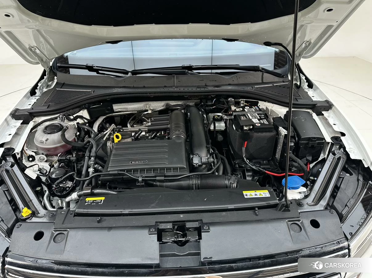 Volkswagen Bora id 4493124 из Китая 12