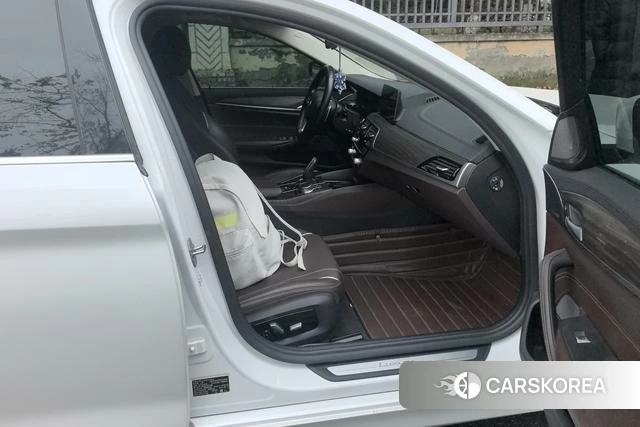 BMW 5 series id 4229267 из Китая 9