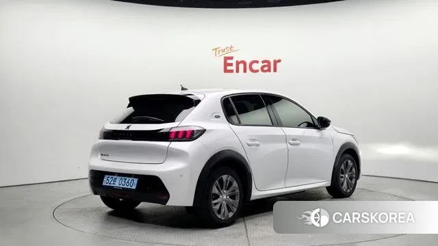 Peugeot e-208 second Generation id 3279808 из Кореи 12