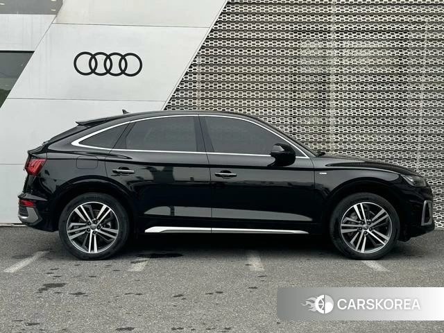 Audi Q5L Sportback id 4320698 из Китая 10
