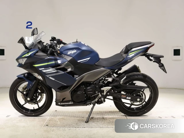 Kawasaki NINJA 400 2023 из Японии