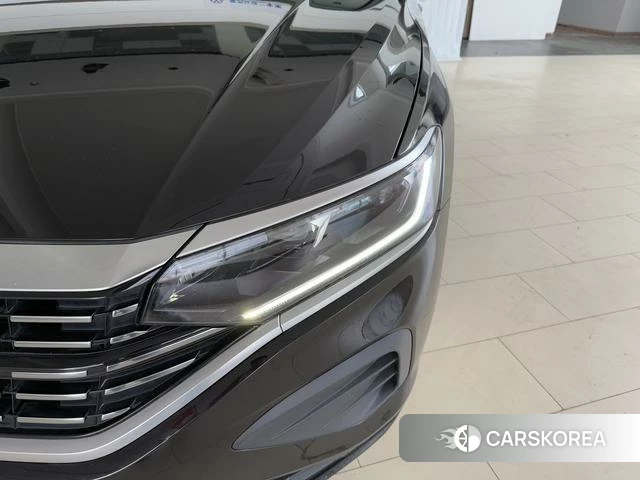 Volkswagen Passat id 4239899 из Китая 8