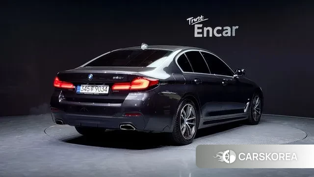 BMW 5 Series (G30) id 3379365 из Кореи 12