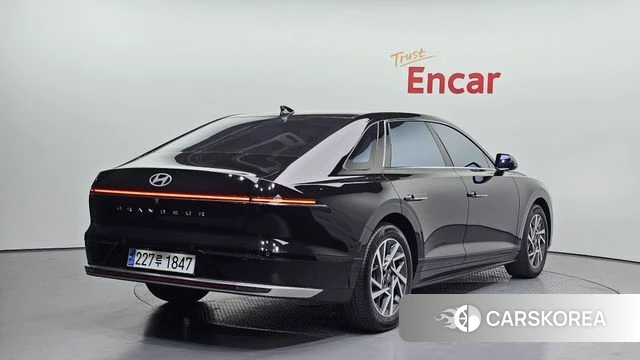 Hyundai Grandeur (GN7) id 4321830 из Кореи 12
