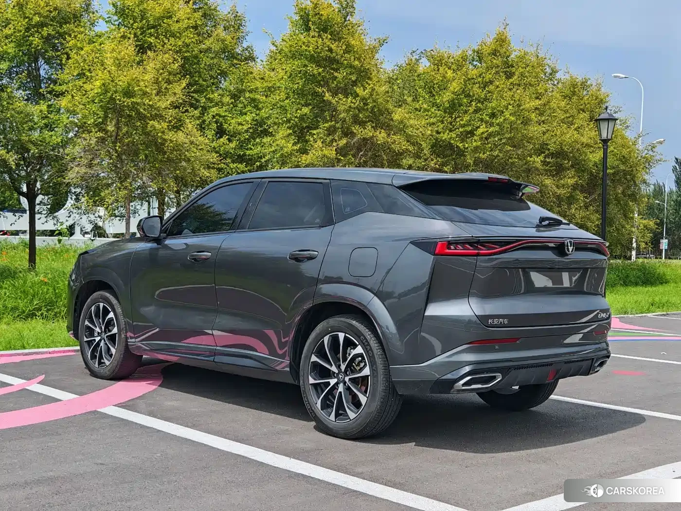 Chang'an UNI-Z New Energy 2024 Silver/gray из Китая, фото 4