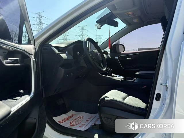 Toyota RAV4 Rongfang 2021 Белый из Китая, фото 2