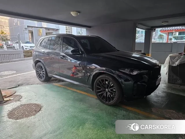 BMW X5 (G05) 2025 Черный из Кореи, фото 2