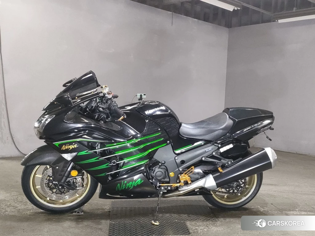Проданный Kawasaki ZX-14R NINJA 2016 из Японии, фото 2