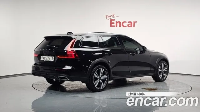 Volvo V60 Cross-Country 2nd Generation id 2907235 из Кореи 12