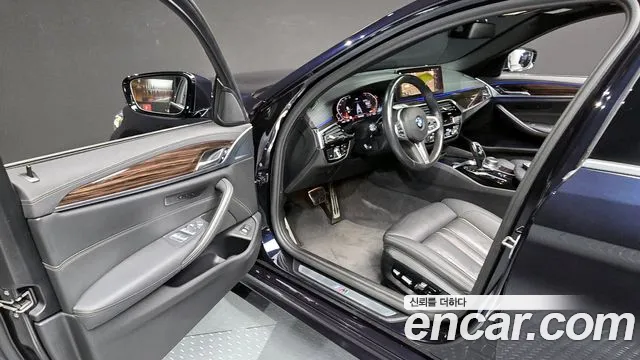 BMW 5 Series (G30) id 2733500 из Кореи 12