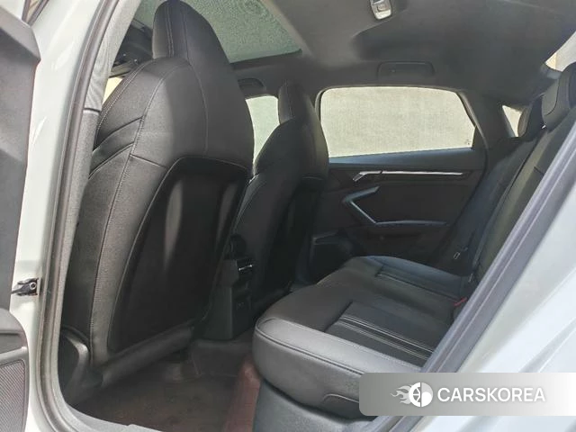 Audi A3 2023 Белый из Китая, фото 3