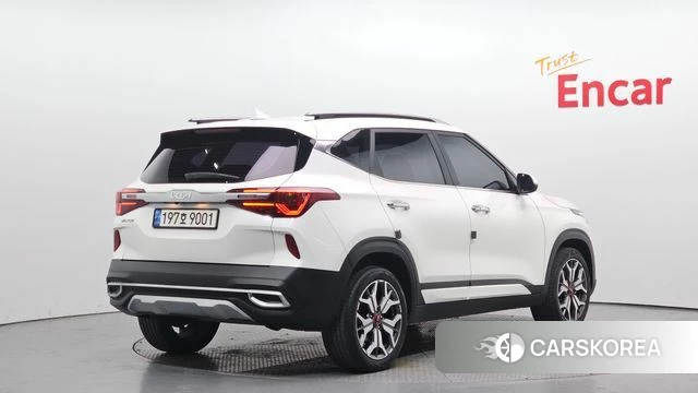 Kia Seltos id 4293342 из Кореи 12
