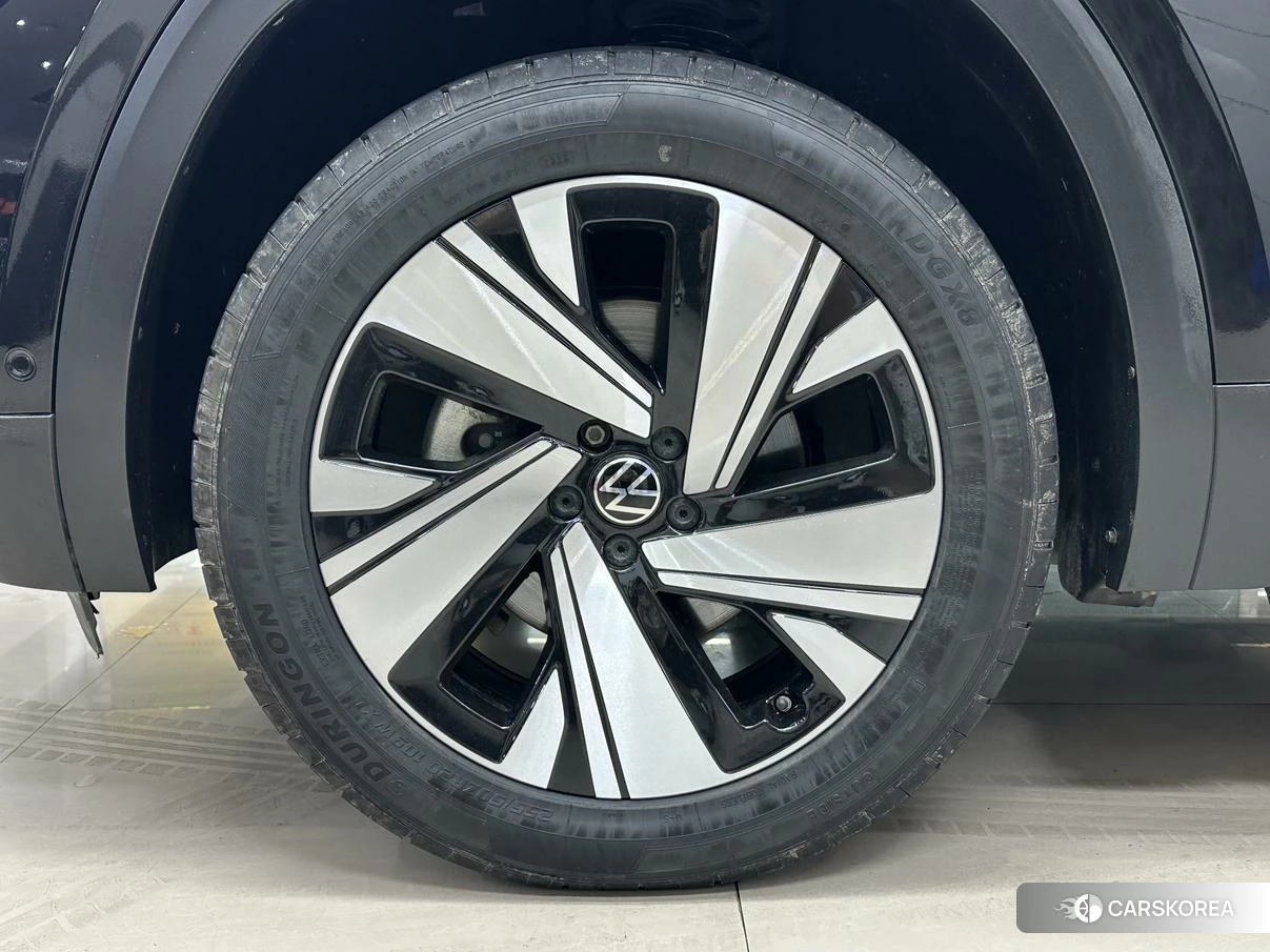Volkswagen Tourang id 4420806 из Китая 12