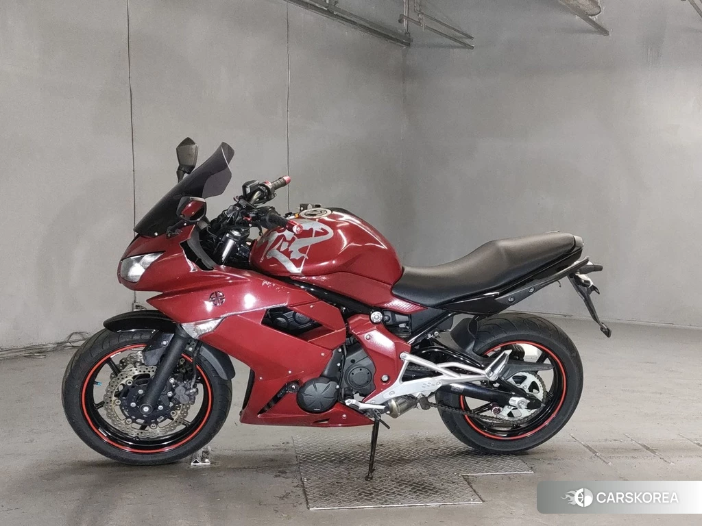 Проданный Kawasaki NINJA 400R 2010 из Японии