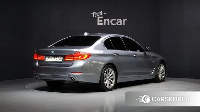 BMW 5 Series (G30) id 3013811 из Кореи 12